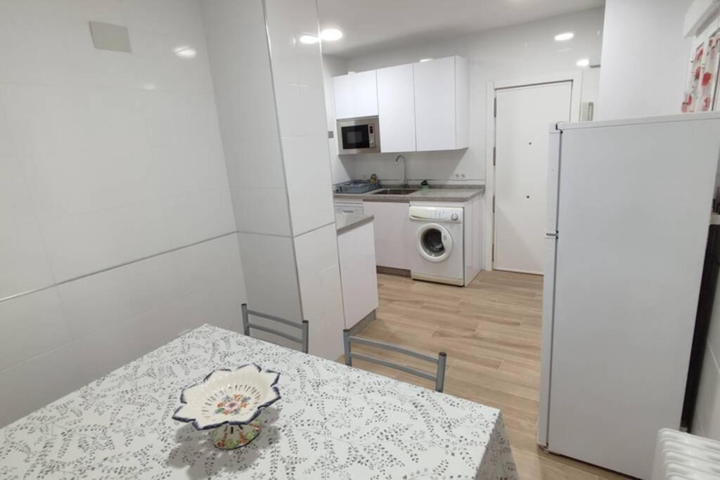 Apartamento Muy Céntrico, A 8 Min Del Ave Andando, Reformado. Córdoba Exterior foto